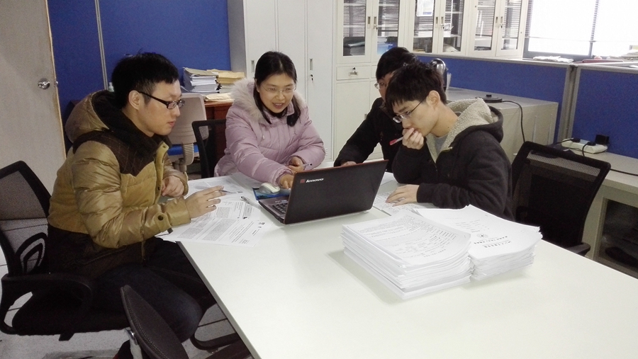 信电学院李艳君先进事迹图片03_副本.jpg